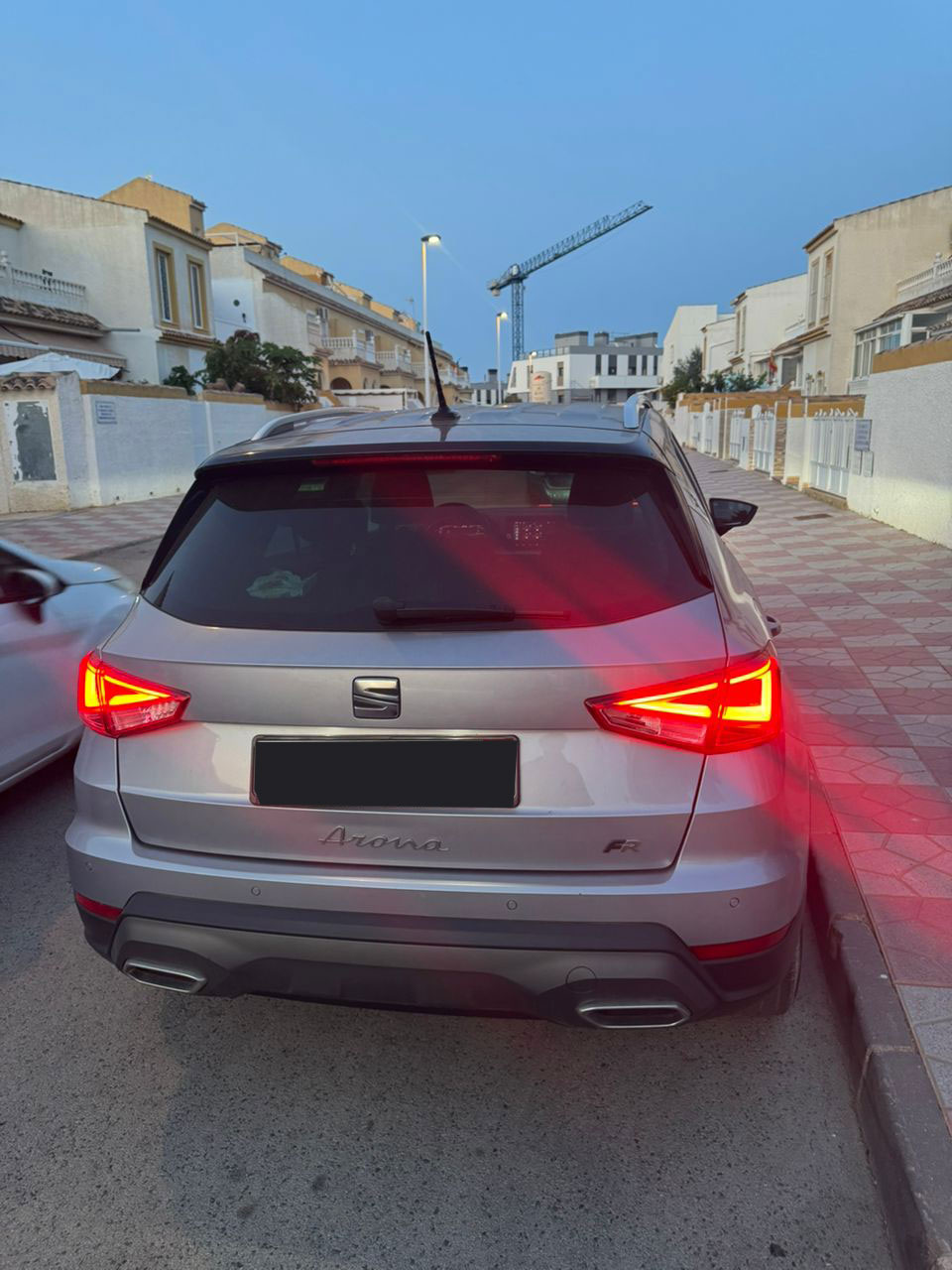 Seat Arona fr Gris ESSENCE Année 2023 moteur 1.0 TSI 95 CV KILOMÉTRAGE 24400 KM