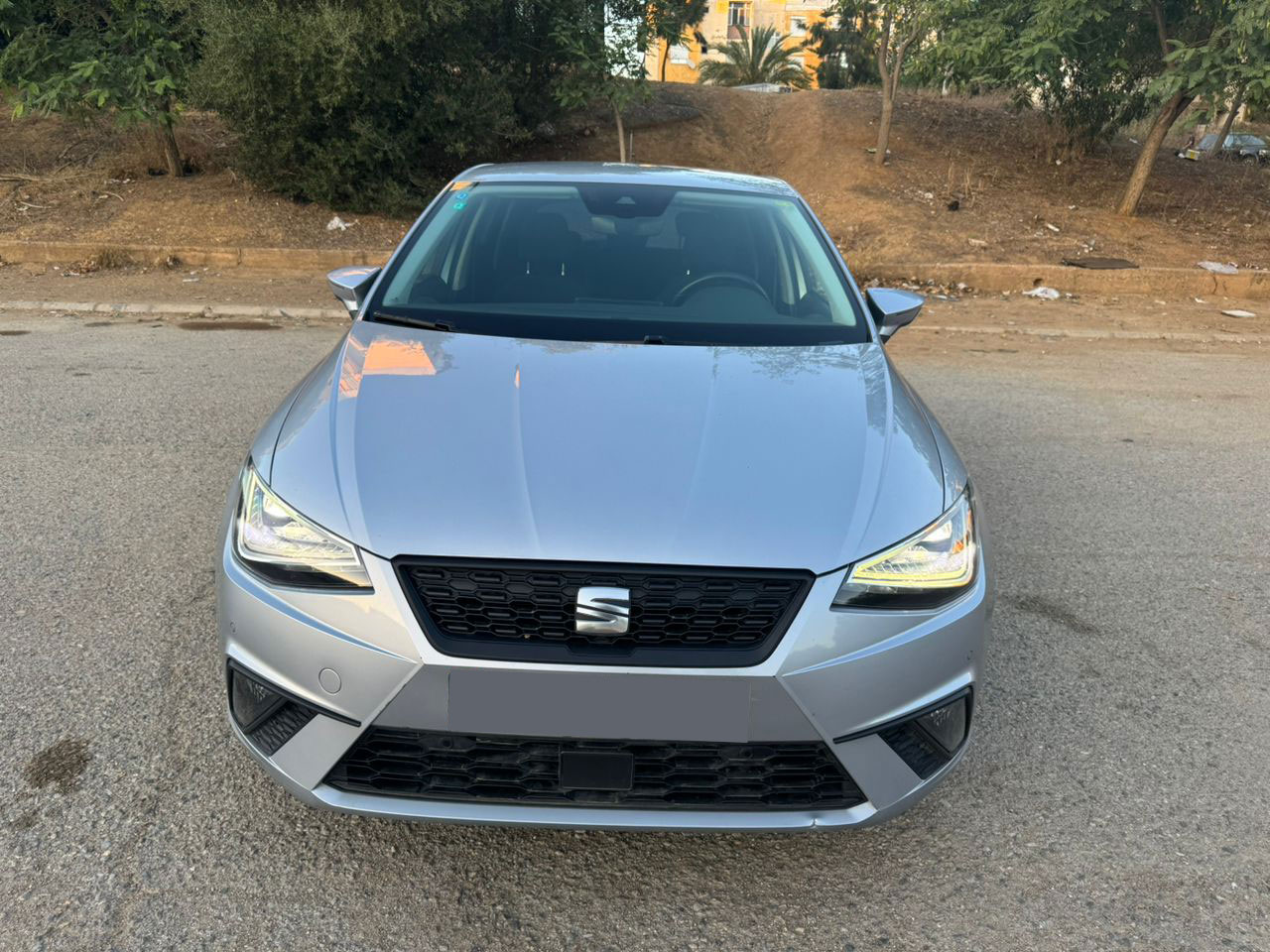 SEAT IBIZA année 2022 Essence moteur 1.0 TSI 95 CV KILOMÉTRAGE 76000 KM