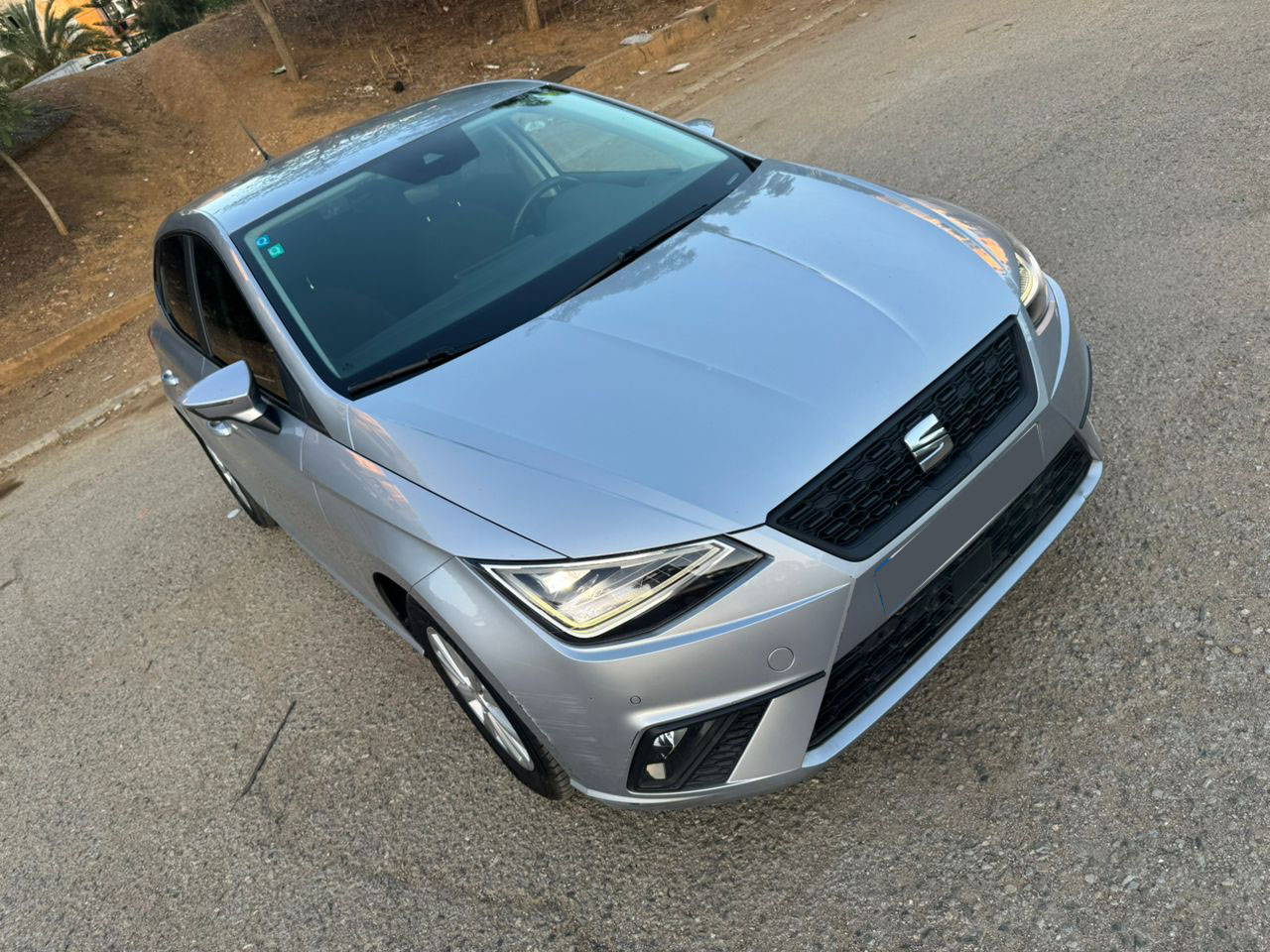 SEAT IBIZA année 2022 Essence moteur 1.0 TSI 95 CV KILOMÉTRAGE 76000 KM