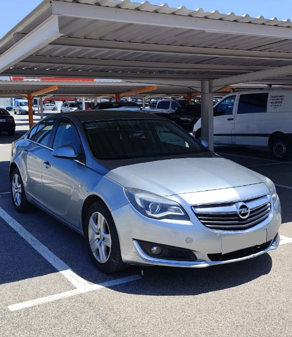 Opel Insignia Année  2015 Moteur 1.4 Turbo 140 CV  Essence Kilométrage 245000 KM