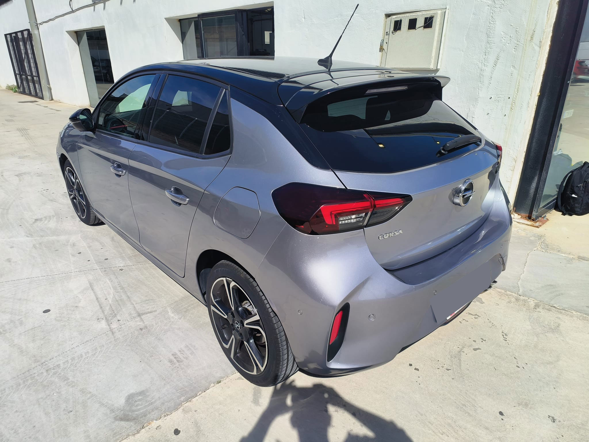 Opel Corsa Année 2023  Moteur 1.2 Pure Tech 100 CV Finition GS Line kilométrage 40600 KM