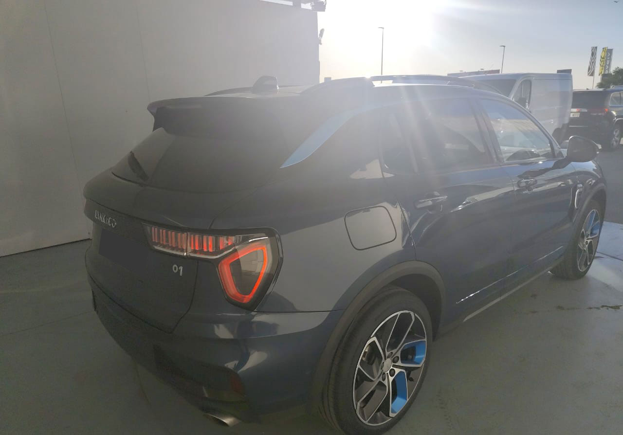 Link & Co  01 Année 2021 Moteur 1.5 hybride PHEV 261 CV Kilométrage 55000 KM