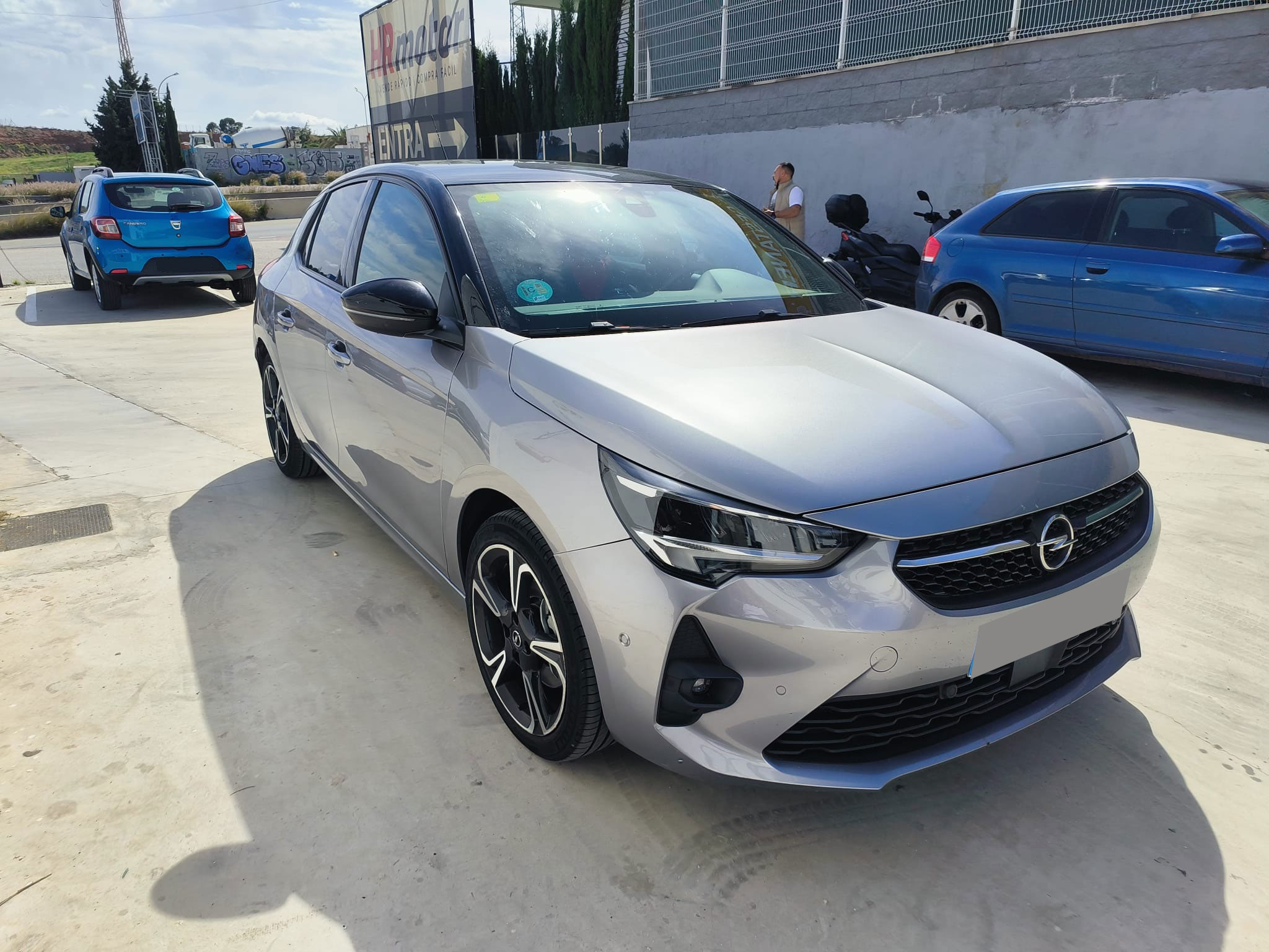 Opel Corsa Année 2023  Moteur 1.2 Pure Tech 100 CV Finition GS Line kilométrage 40600 KM