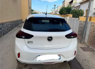 Opel Corsa Blanc Année 2023 Essence moteur 1.2 Pure Tech 100 CV Kilométrage 43000 KM