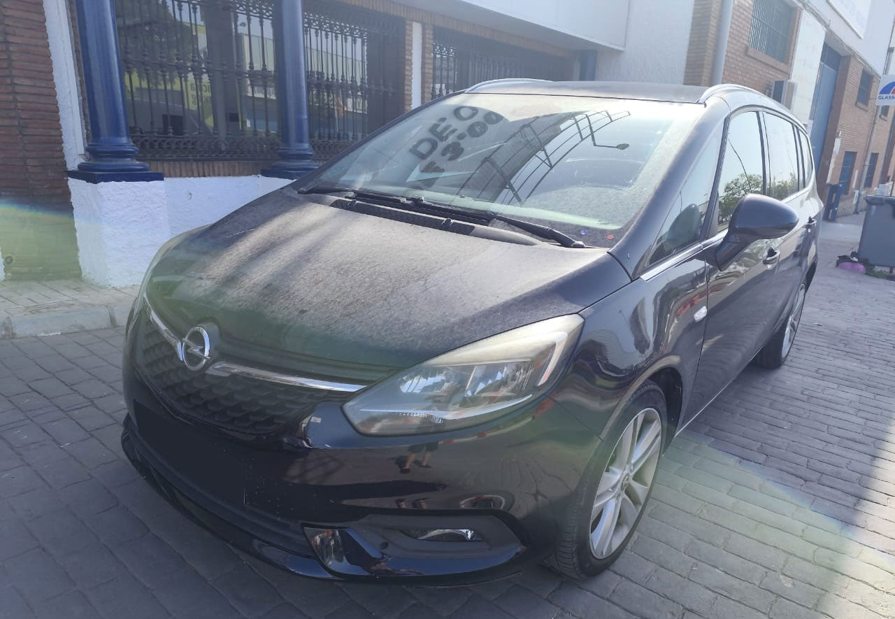 Opel Zafira Moteur Essence 1.6 115 CV Année 2012 kilométrage 148000 KM