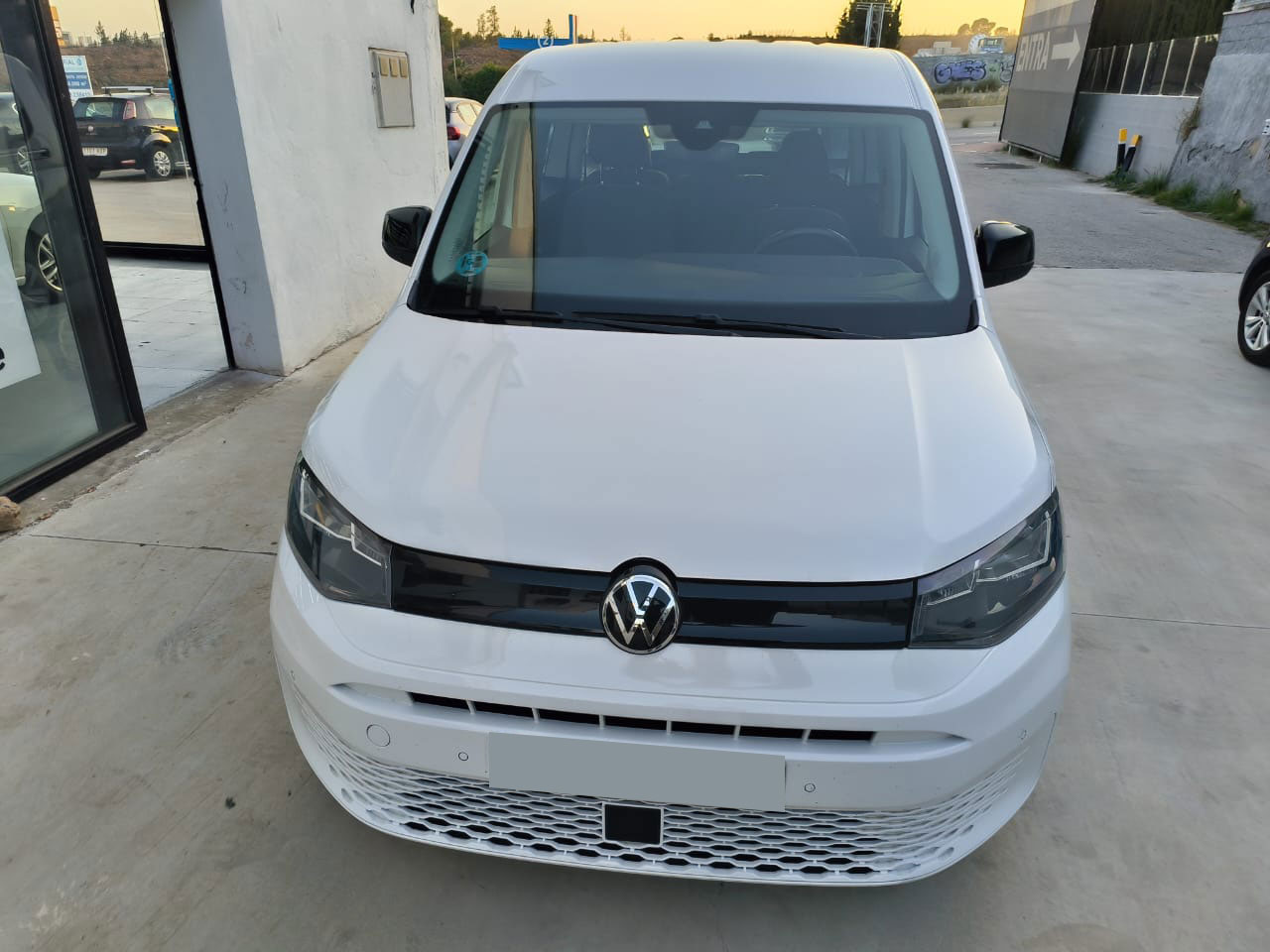 Volkswagen Caddy année 2022 moteur 2.0 L TDI 122 CV Kilométrage 79000 km Automatique