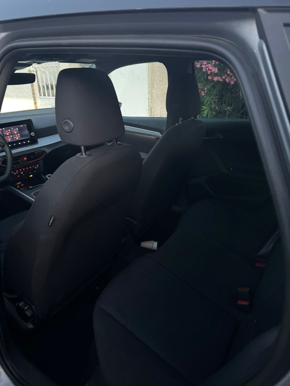 Seat Arona fr Gris ESSENCE Année 2023 moteur 1.0 TSI 95 CV KILOMÉTRAGE 24400 KM