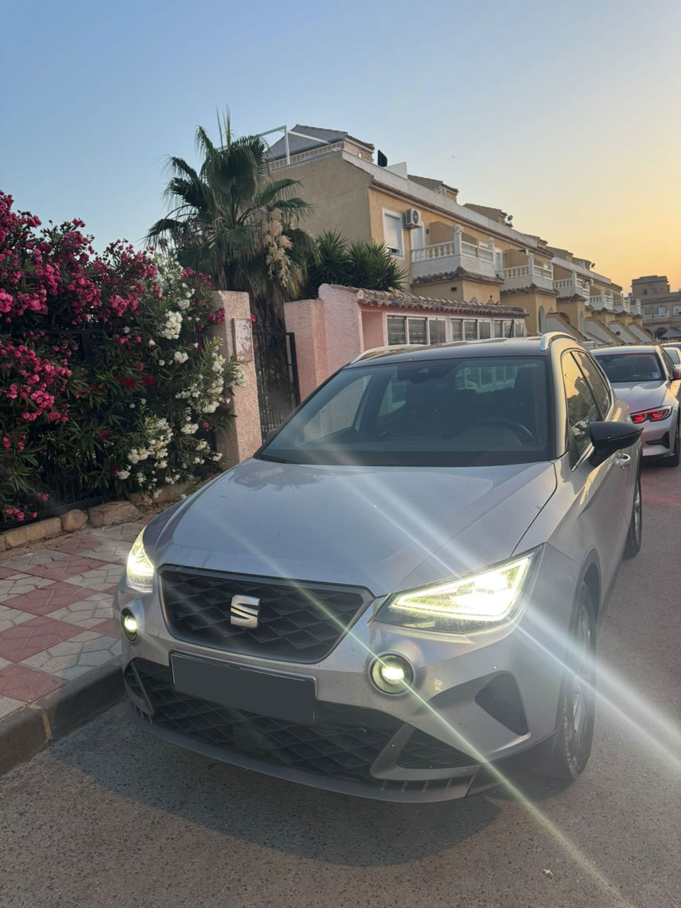 Seat Arona fr Gris ESSENCE Année 2023 moteur 1.0 TSI 95 CV KILOMÉTRAGE 24400 KM