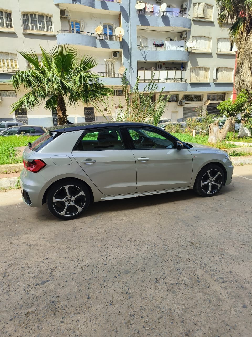 Audi A1 Année 2023 Moteur 1.0 Essence Finition Sportback