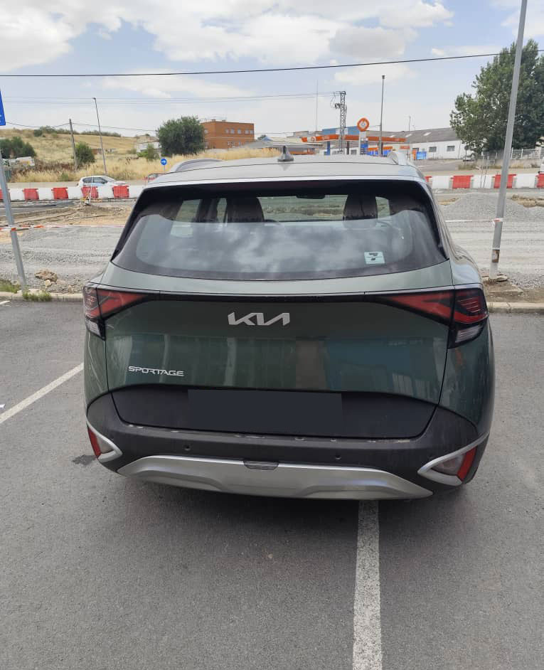 KIA SPORTAGE Année 2024 MOTEUR  1.6 T-GDI 265 CV HYBRIDE kilométrage 13800 KM