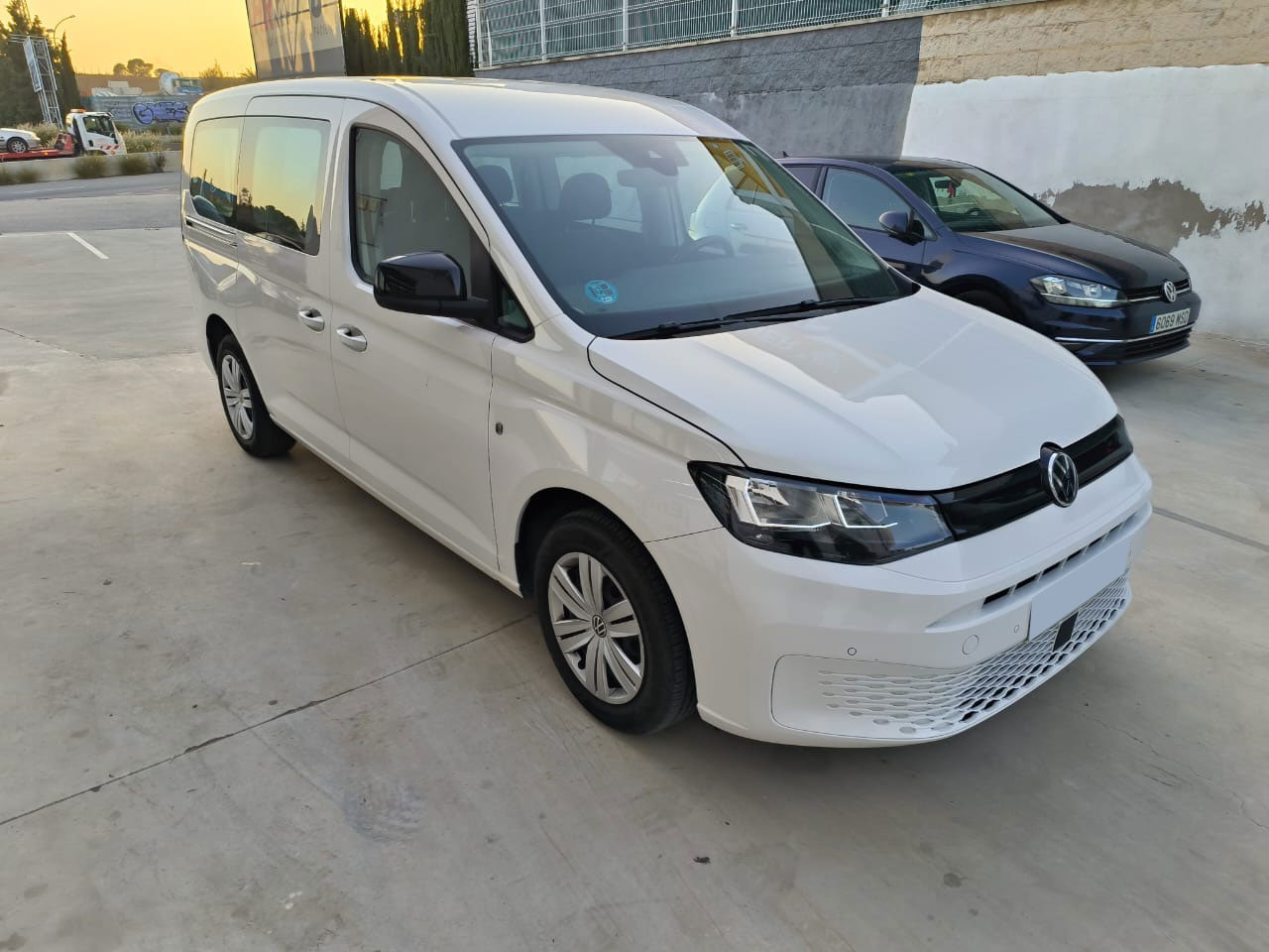 Volkswagen Caddy année 2022 moteur 2.0 L TDI 122 CV Kilométrage 79000 km Automatique