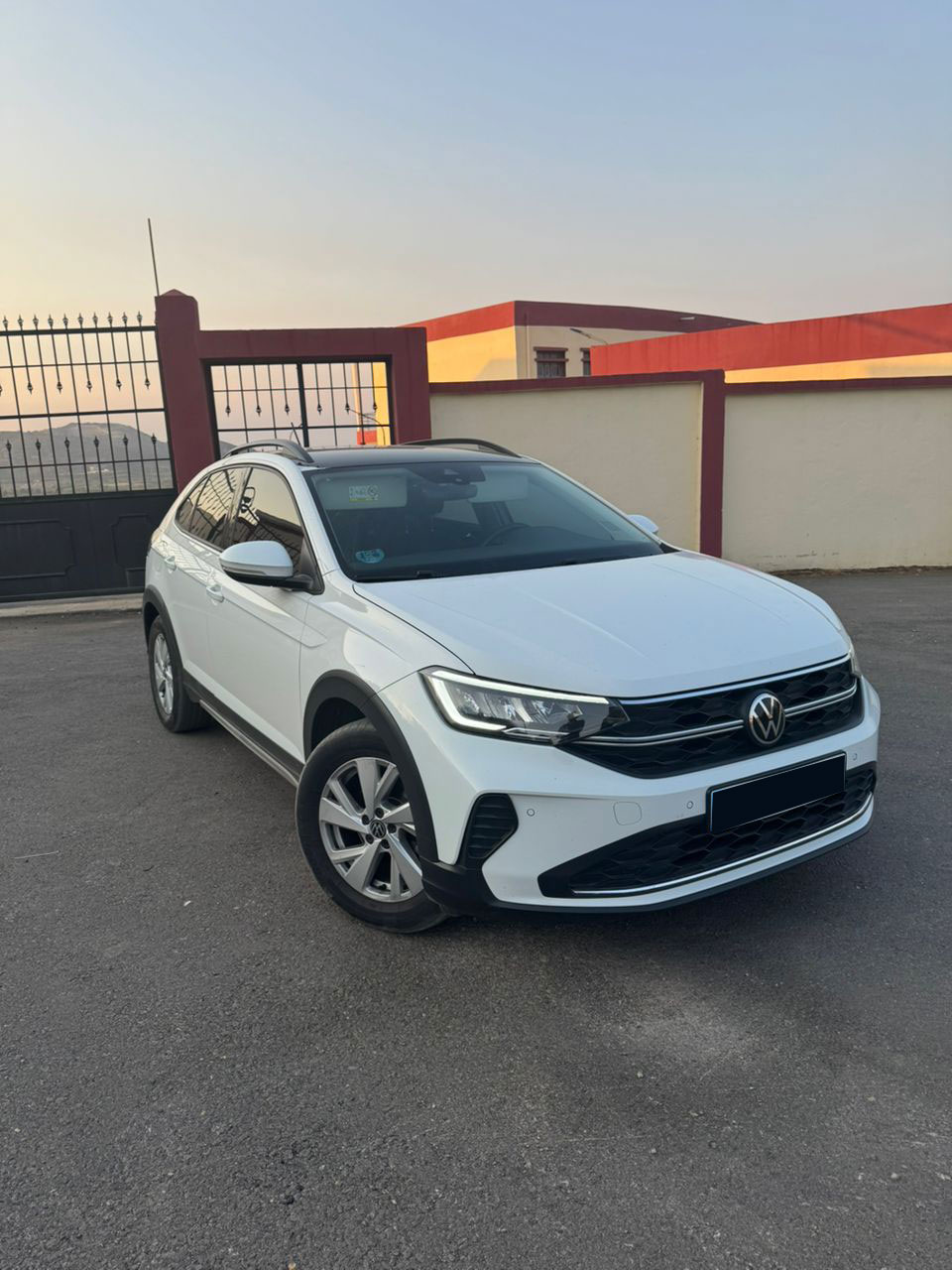 Volkswagen TAIGO Année 2023 Essence Moteur 1.0 TSI 110 CV KILOMÉTRAGE 53200 Km