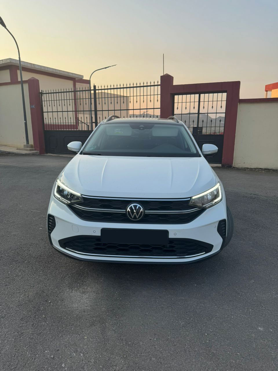 Volkswagen TAIGO Année 2023 Essence Moteur 1.0 TSI 110 CV KILOMÉTRAGE 53200 Km